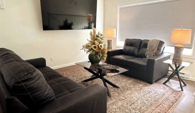 Cozy & Quiet 2BR Near Dining