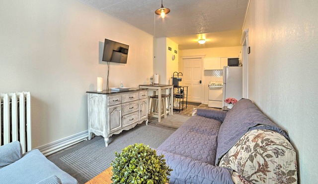 Cozy Sault St Marie Apartment - Walk to River