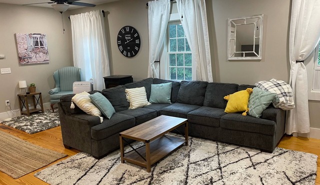 Cozy Studio Loft