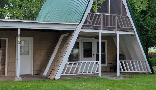 Cozy & updated with all the amentities, fabulous location to dune & lake access