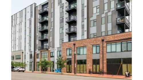 CozySuites at Main & Clay