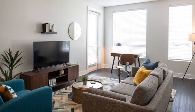 Cozysuites l Luxe 2BR in Downtown Cincinnati #4