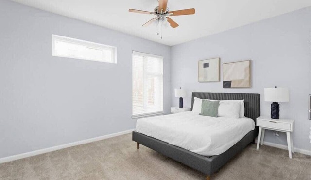 CozySuites l Roomy 1BR, Monument Circle, Indy