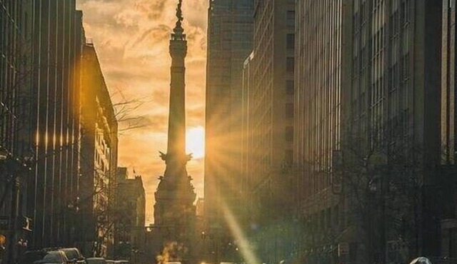 CozySuites l Trendy 1BR, Monument Circle, Indy