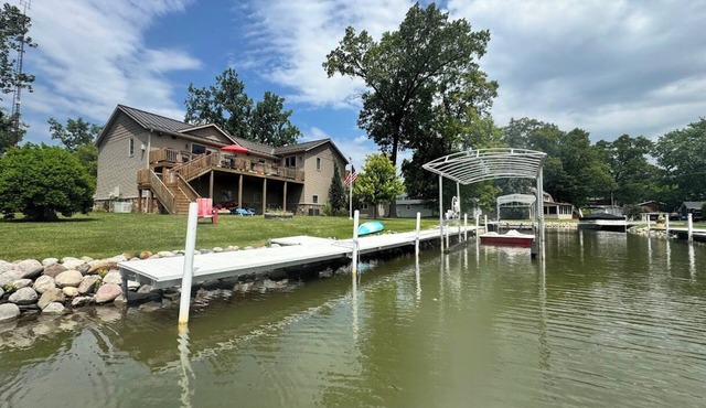 Crooked Lake, Angola, IN, Waterfront Retreat - Dock, Fire Pit, Sleeps 12