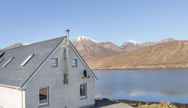 Cuillin Shores, Broadford