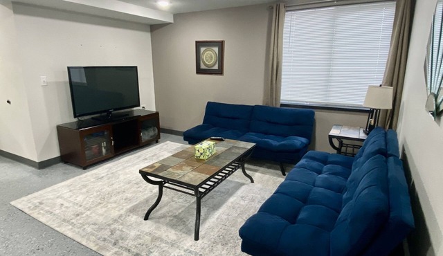 Cute and clean ground floor apartment