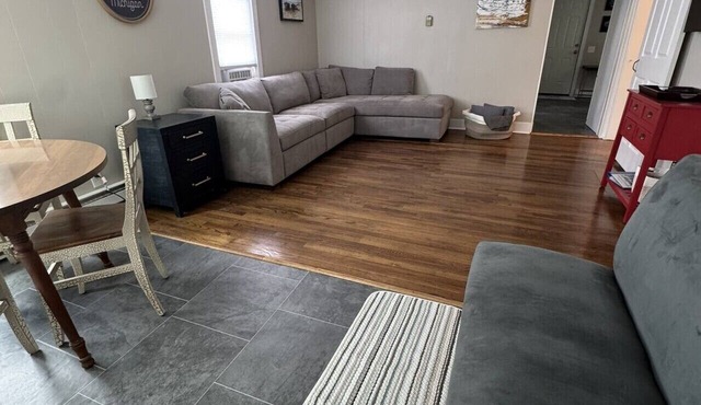 Cute and Cozy 2 Bedroom Home with Upgraded Patio and Hot Tub