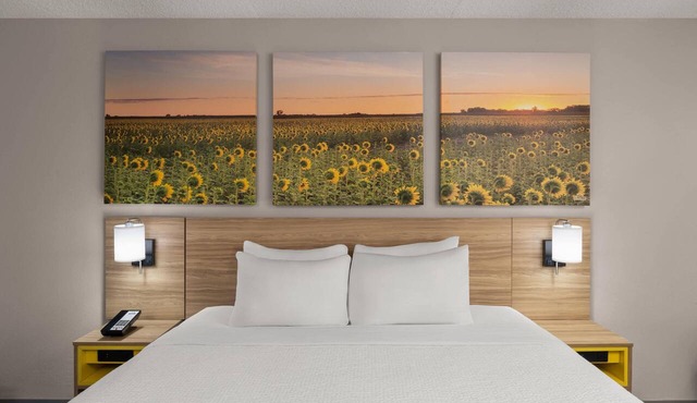 Days Inn by Wyndham Mandan Bismarck Area