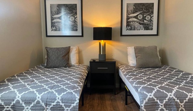 Dayton! 6 Beds, Sleeps 8, 4 Bedrooms + WIFI!