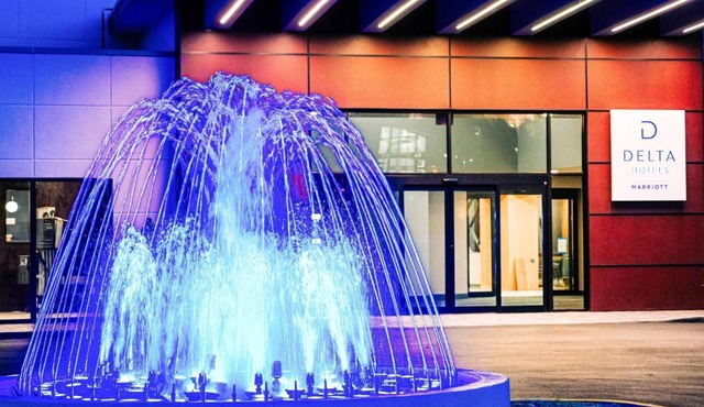 Delta Hotels by Marriott Cincinnati Sharonville
