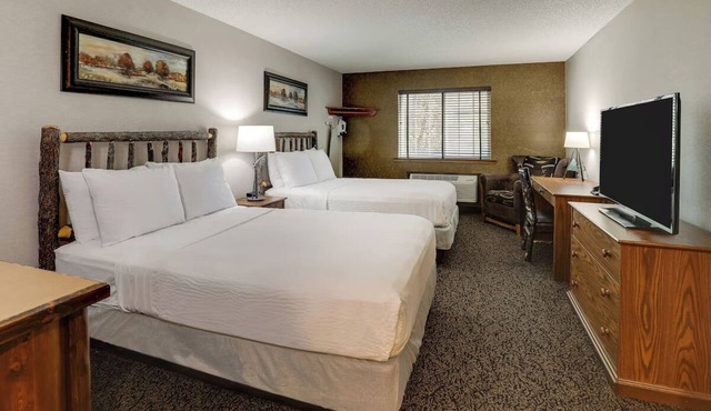 Deluxe 2 Double, Stoney Creek, Comfort for the Crew | 2 Units