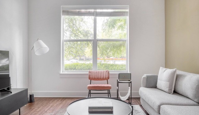 Deluxe Cambridge Alewife 1BR w/W/D, Gym & Roof, nr T, by Blueground