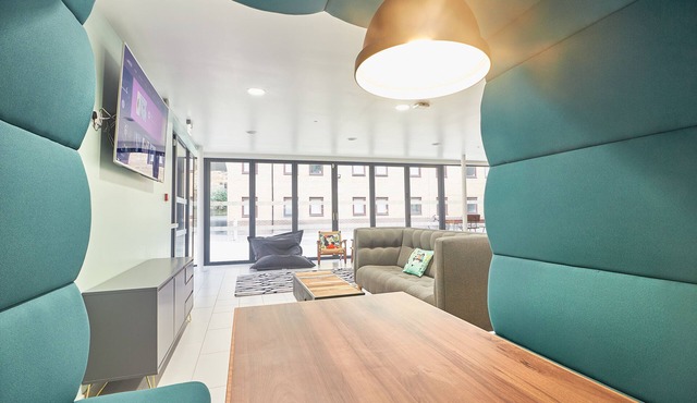 Destiny Student Meadow Court - Campus Accommodation