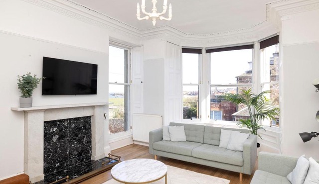 Detached House with Sea Views & Parking