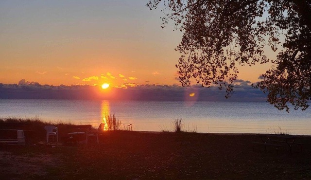 Door County Cottage w/ Private Sprawling Beach on the "Quiet Side"