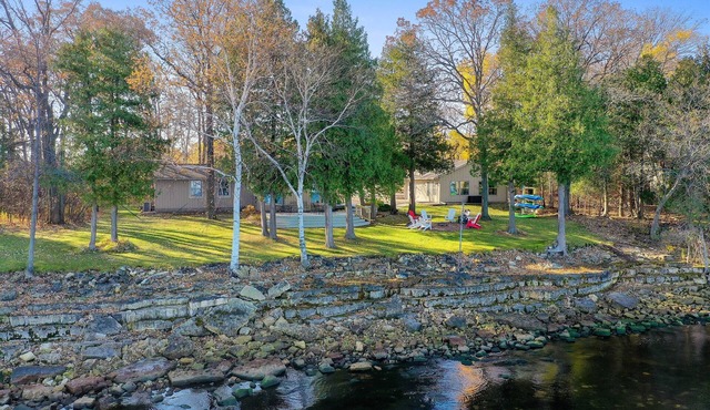 Door County Waterfront Cottage | 180' Shoreline | Sleeps 10 + Bunkhouse