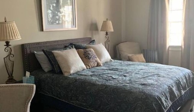 Downtown/Arts District Spacious 4 Bedroom Home