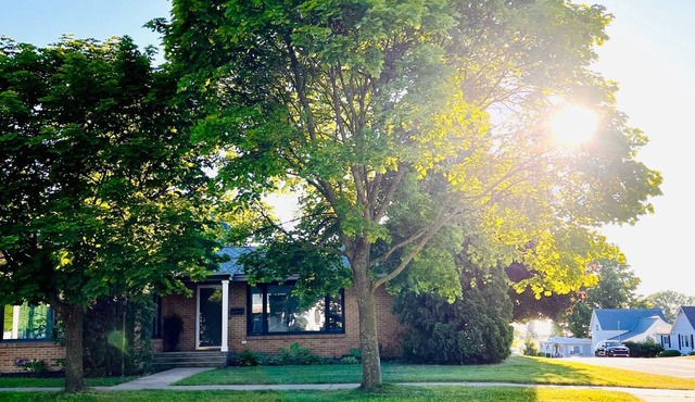 Downtown Boyne City—Close to Lake Charlevoix Beach, Dining, Shopping & Festivals
