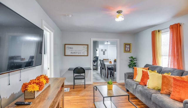 Downtown Brockton Apt < 1 Mi to Local Dining