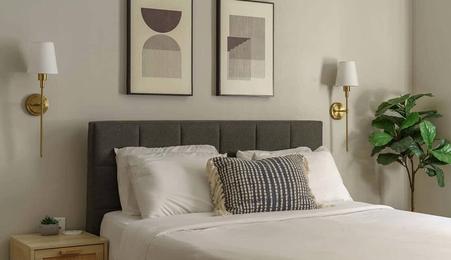 Downtown Luxury Apartment on the Columbus Commons