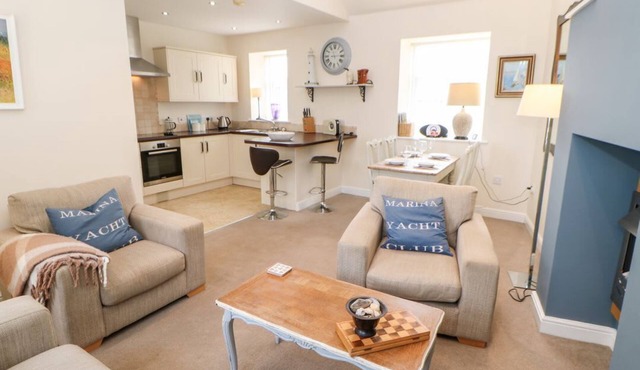 Driftwood Apartment, Amble