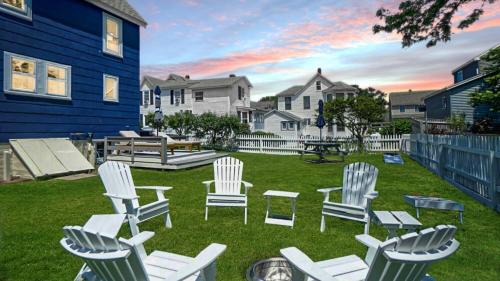 Driftwood Cottage by Bayley Vacation Rentals