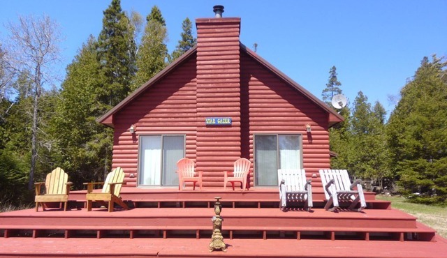 Drummond Island Hotel & Vacation Homes - Star Gazer Cottage