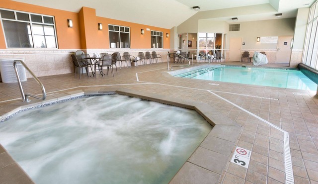 Drury Inn & Suites Cincinnati Sharonville