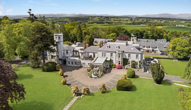 Duchally Hotel & Country Estate