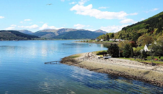 Dunbheag Cottage 2 B/R sleeps 4 WaterfrontLocation Nr Dunoon
