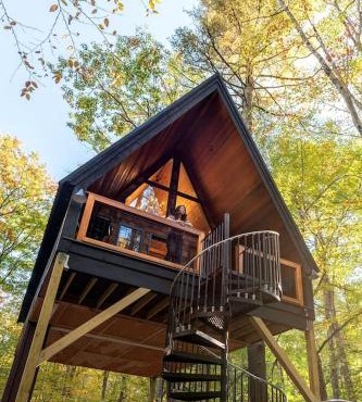 Eco-Friendly Solar Powered A-Frame Treehouse with Hot Tub and Private Dock on Littlefield Pond, near Wells, Maine
