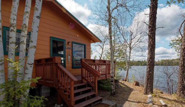 Elbow Lake Lodge: Breakwater 3BR/1BA Lakefront Cabin
