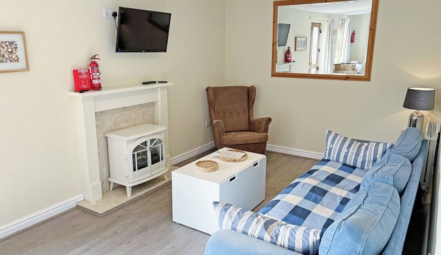 Elder Cottage - UK51371