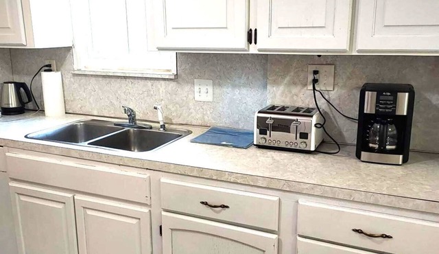 Elegant 3 bed house with 3.5 baths – minutes from Detroit downtown