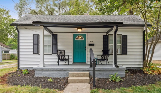 Elm 205, Two Bedroom House in Historic Loveland