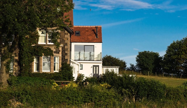 EMBLESTONES, pet friendly, country holiday cottage in Embleton
