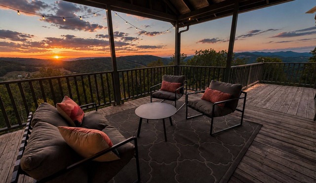 Endless Views: Sunsets, Sauna, Outdoor Firepit under the Stars