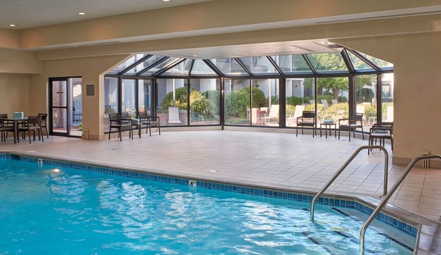 Enjoyable Stay! Pool, Pets Allowed with Fee, Close to Purgatory Creek Park!