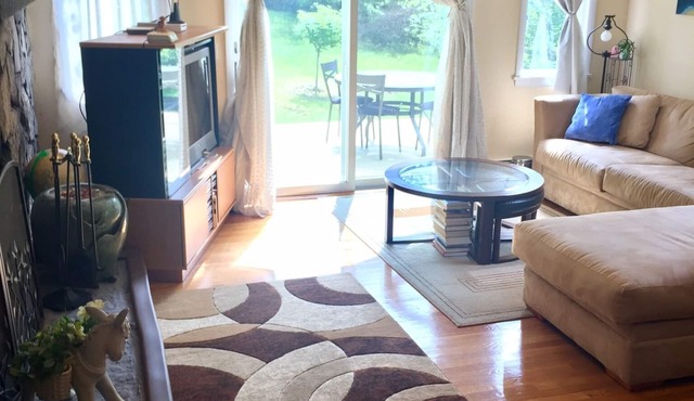 Entire Nice Quiet Home, Near All Colleges, Very Convenience in Central Wellesley