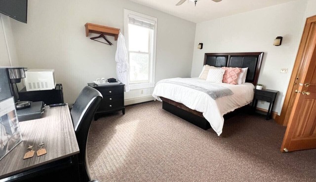 Erie Suite @ The Bayfield Guest House, Bayfield