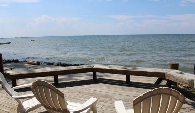 Exceptional LAKE FRONT Vacation Getaway