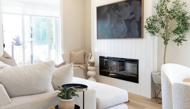 Executive Luxury Condo Corporate Stay Sleeps 4