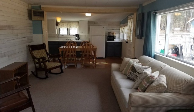 EXPERIENCE FALL COLORS, AMAZING FISHING-THE PERFECT FAMILY COTTAGE-BELLAIRE, MI