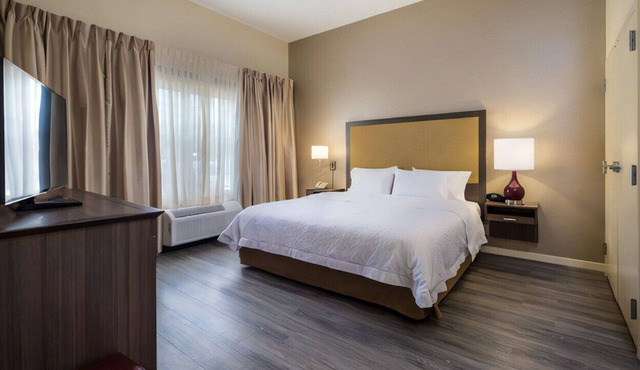 Experience Haven of Luxury w/ Superior Comfort