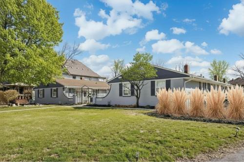 Explore Indy in Perfect Location - Cozy 1BR