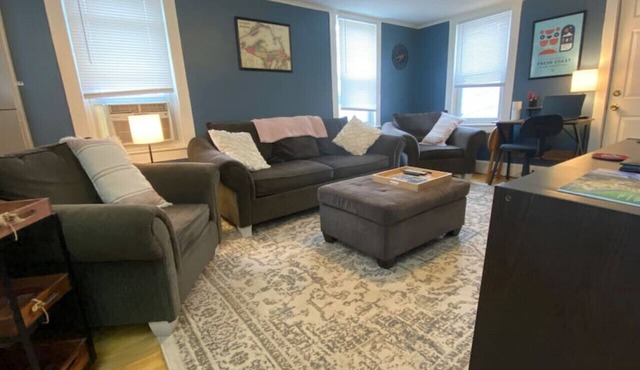 Explore Scenic MQT! Bluff St Estates 1st Floor Apt