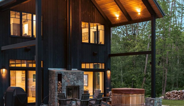 Exquisite Rustic Modern Ski Haus Right on MT Abram Bike Park