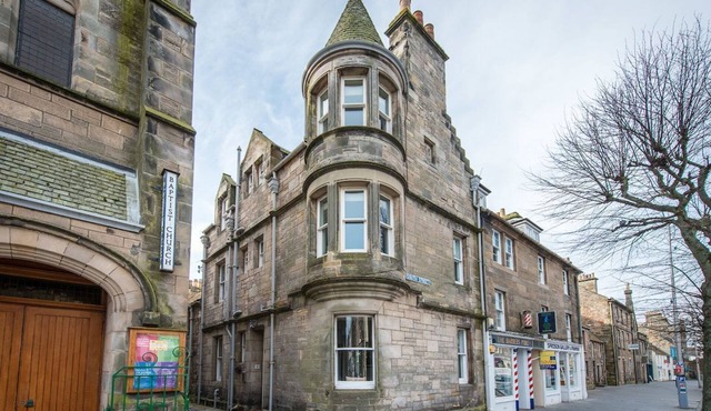 Fabulous 4 bedroomed townhouse in the heart of St Andrews