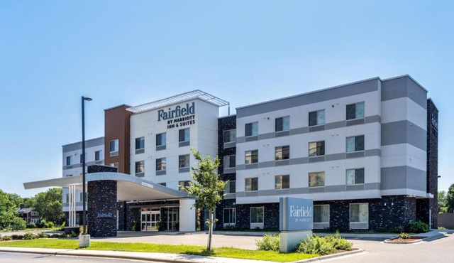 Fairfield Inn & Suites Minneapolis North